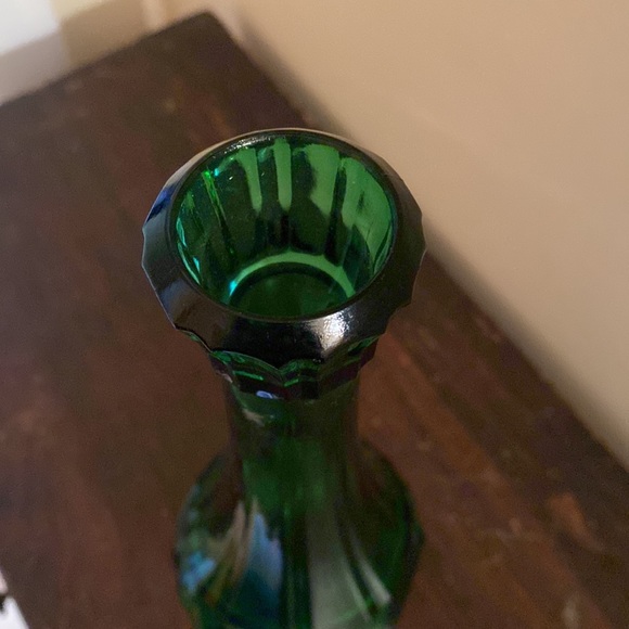 Vintage Wheaton Glass Bud Vase Bullseye pattern in green - Picture 3 of 4